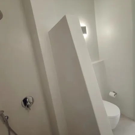 Dream Hotel Perissa (Santorini)